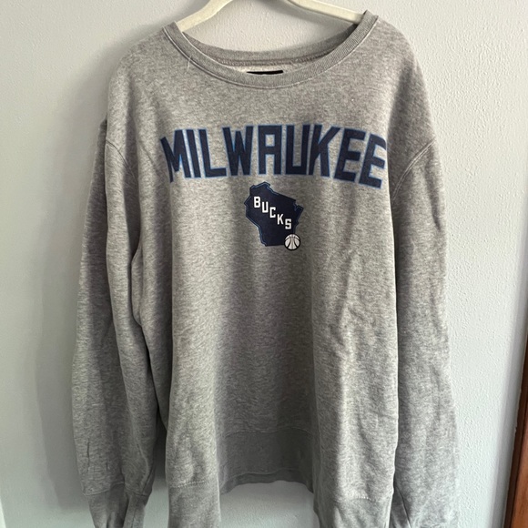 lpwrightdepot's tweet photo. So good I had to share! Check out all the items I'm loving on @Poshmarkapp #poshmark #fashion #style #shopmycloset #cripplecreek #47 #guess: https://t.co/8Pa7ClOrT9 https://t.co/Rf8GssfOKA