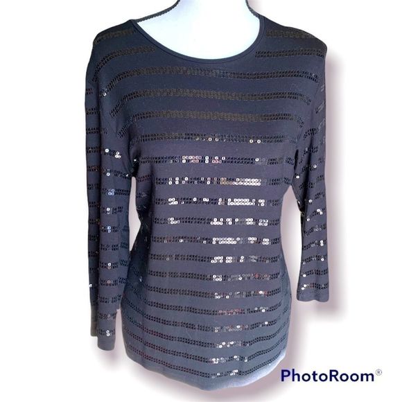 BWorldBoutique's tweet photo. So good I had to share! Check out all the items I'm loving on @Poshmarkapp from @StufffGoneBy80 @AmyRandall67 #poshmark #fashion #style #shopmycloset #bathbodyworks #saksfifthavenueblacklabel #emmajames: https://t.co/KlQEVOZCEi https://t.co/7iig3zd6Hv