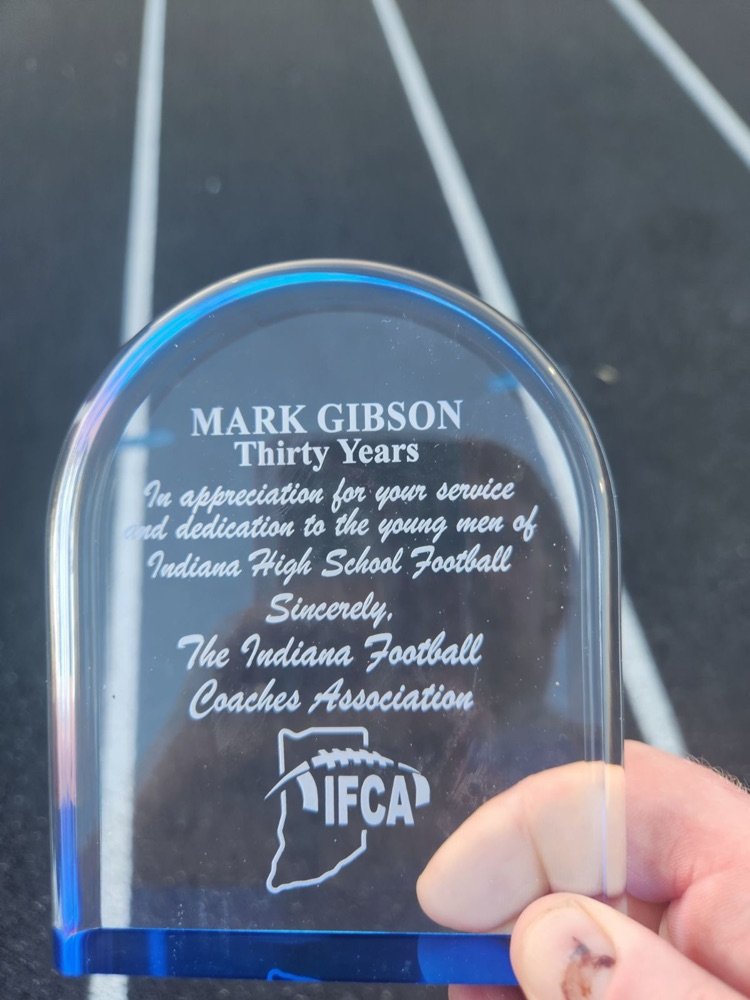 WWSenatorSam's tweet photo. WW football coach Mark "Gibby" Gibson coached his 30th year this past season. 

Tonight his commitment was commemorated by the IFCA.

Gibby is the best! A great man and coach.

#WWeGrow COMMITMENT https://t.co/YyjEd7bI8e