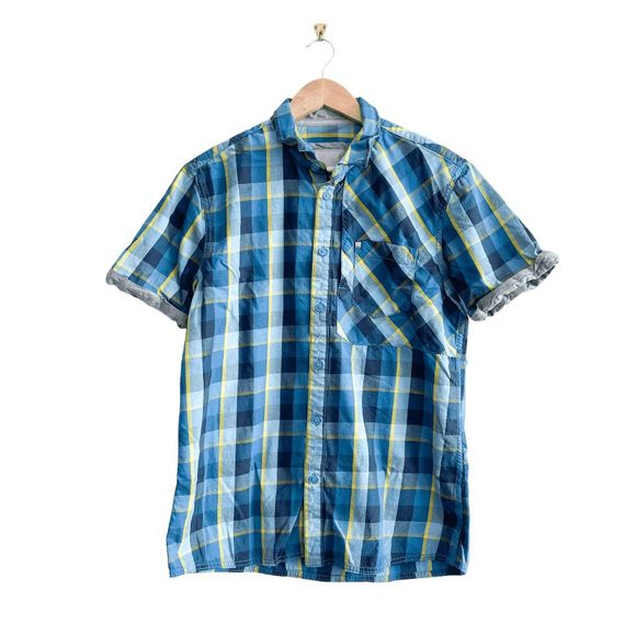 BlackCrowFinds's tweet photo. So good I had to share! Check out all the items I'm loving on @Poshmarkapp from @trendy_fresh #poshmark #fashion #style #shopmycloset #bench: https://t.co/tzCKBQ1dV9 https://t.co/XROY214zn4