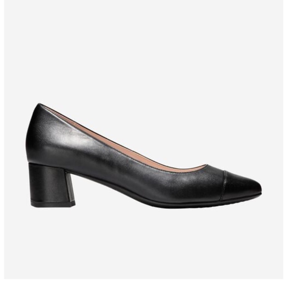 budz_2's tweet photo. So good I had to share! Check out all the items I'm loving on @Poshmarkapp #poshmark #fashion #style #shopmycloset #colehaan: https://t.co/qBnMsh0PoJ https://t.co/tnzai1UBKL