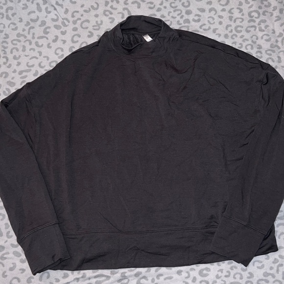 So good I had to share! Check out all the items I'm loving on <a href="/Poshmarkapp/">Poshmark</a> #poshmark #fashion #style #shopmycloset #denim247 #lizclaiborne #fabletics: posh.mk/8V12AEcArBb
