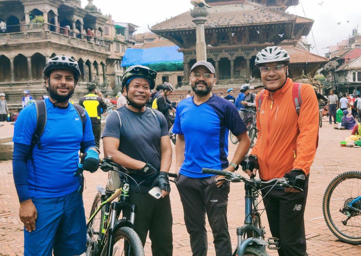 bgshekhar's tweet image. #Kora23 pic with @RameshBhushal &amp;amp; riders #CycleChallenge