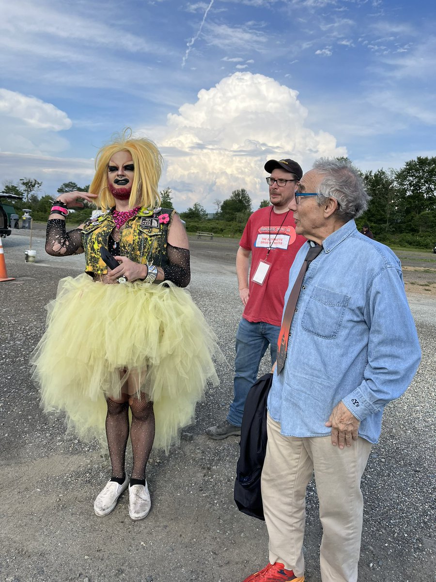 lloydkaufman's tweet photo. @DonnaSlashXO !! Star of @Troma_Team #killdollykill https://t.co/YWnTozAg2S