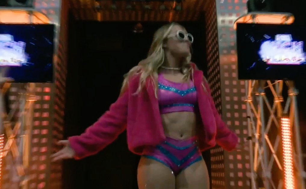 NVhowlingWolves's tweet photo. #FSWHighOctane
@GypsyMac
๐
@BrittnieBrooks
Immediate Eruption of the Vegas crowd when Brittnie came out to the ring!!!
๐ธ @FSWVegas Watch on FiteTV https://t.co/8llkL7N8Bh