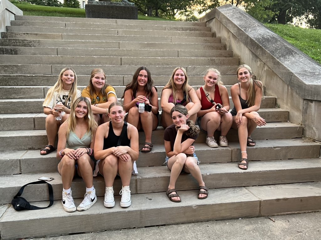 MNStarsSoftball's tweet photo. Stars 06 conclude play at the Music City World Series after going 4-3 &amp; finishing in the TOP 8!!! 

This team scored 50 RUNS over the week 👀

⭐️🤠🎵 https://t.co/4VXpPC1oIR