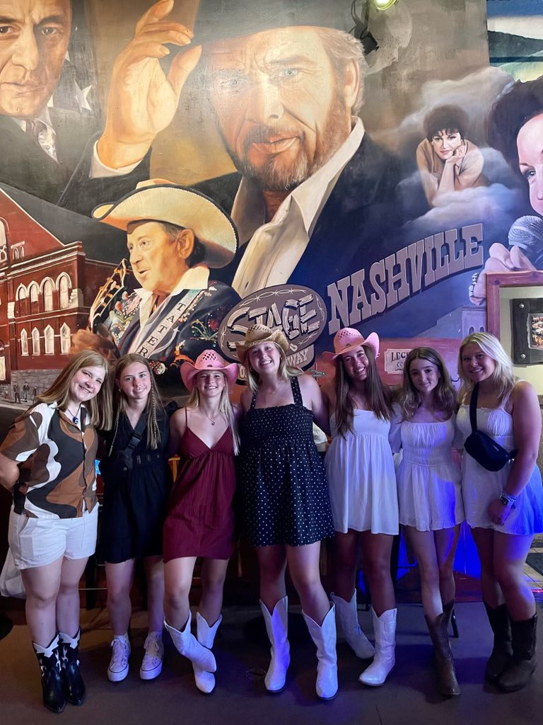 MNStarsSoftball's tweet photo. Stars 06 conclude play at the Music City World Series after going 4-3 &amp; finishing in the TOP 8!!! 

This team scored 50 RUNS over the week 👀

⭐️🤠🎵 https://t.co/4VXpPC1oIR
