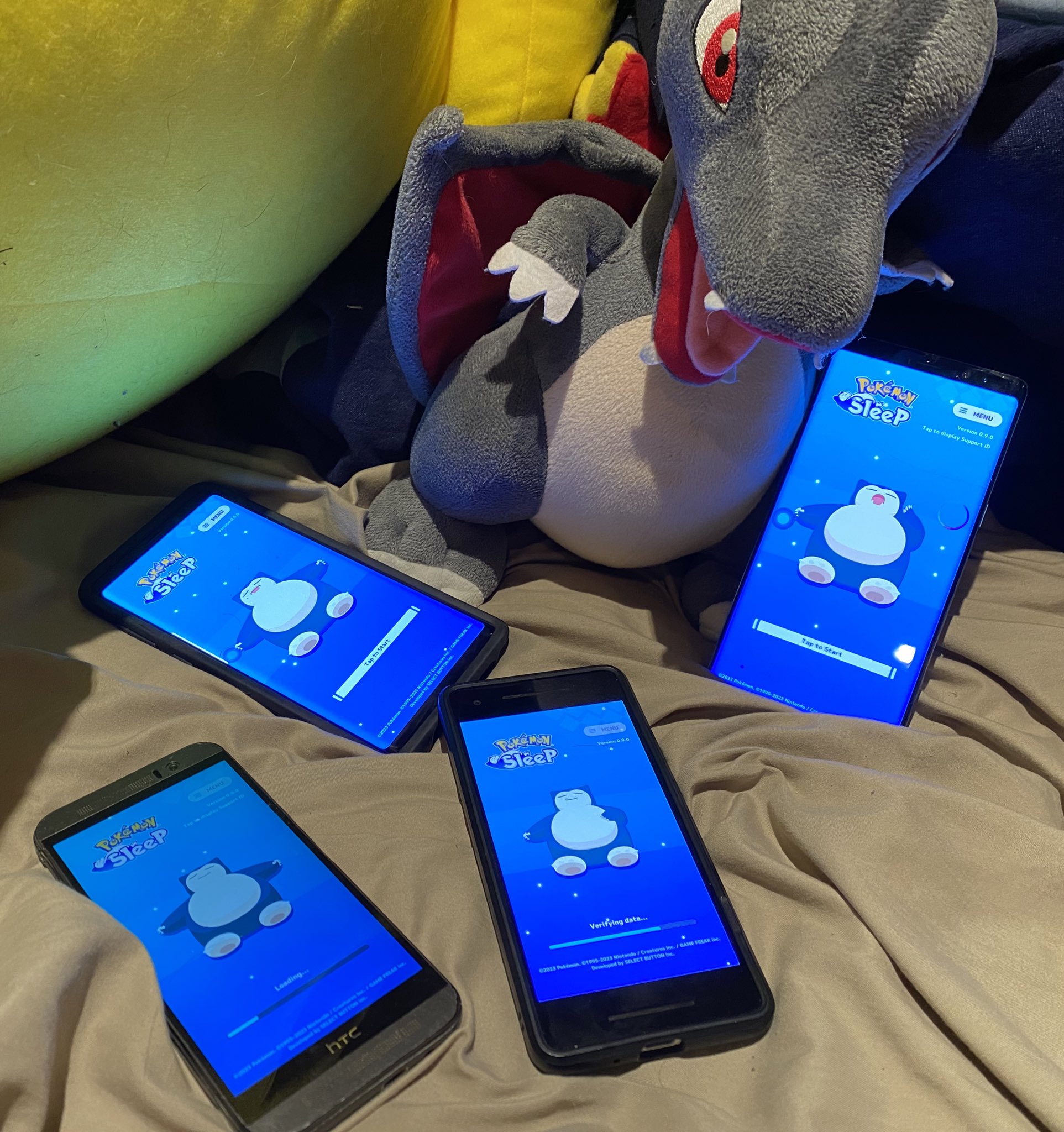 How I found a SHINY in Pokémon Sleep (Using 5 Phones) 