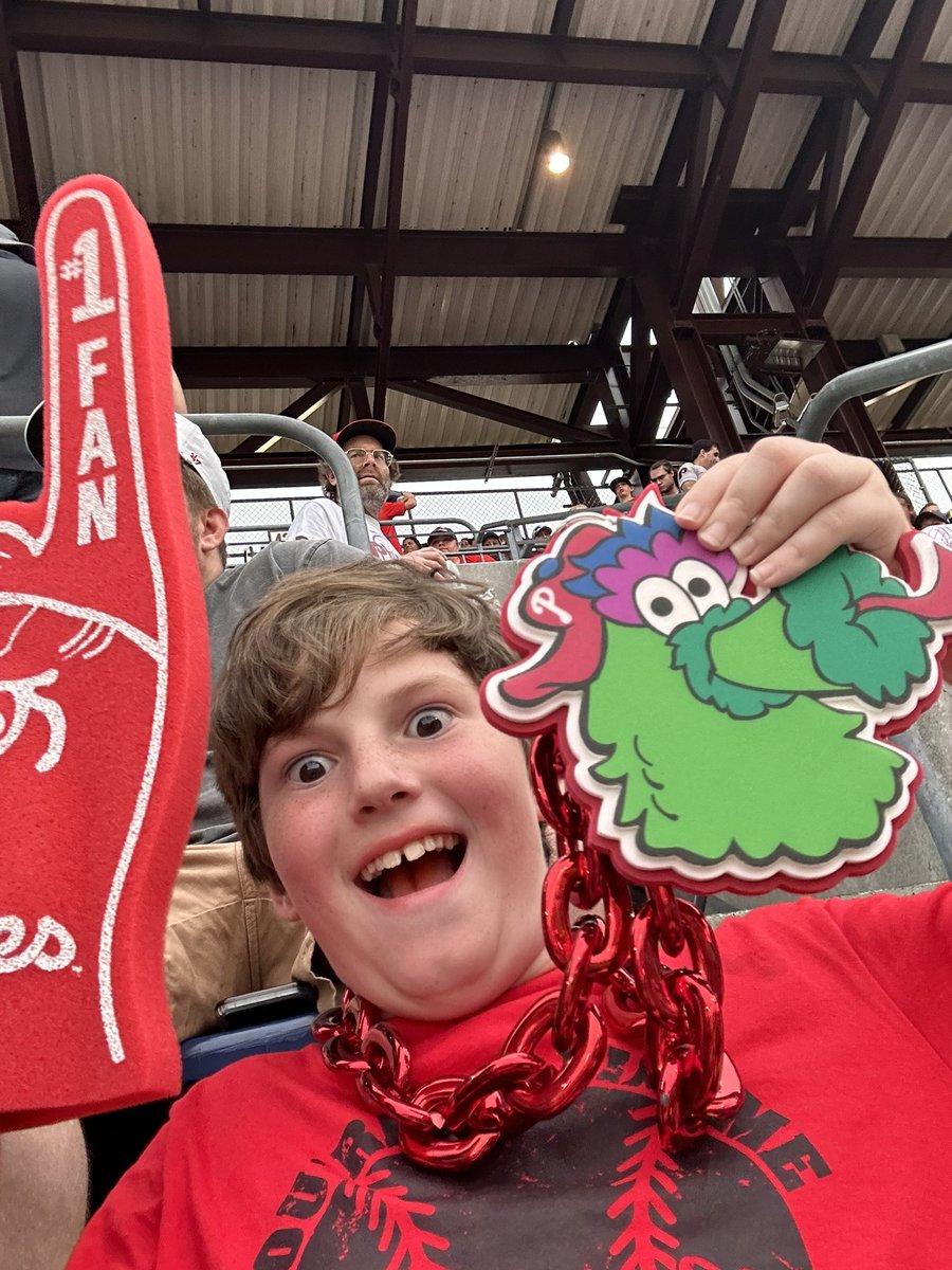 Genna Cajio tweet media