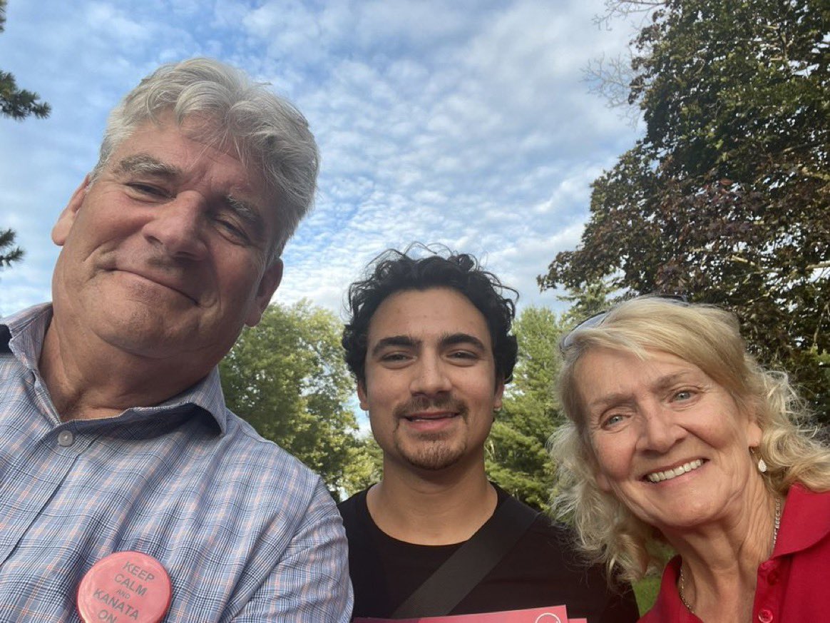 _JordanVecchio's tweet image. It’s been such a good week here in #KanataCarleton with @karenmccrimmon! 

#onpoli #GoKnockDoors