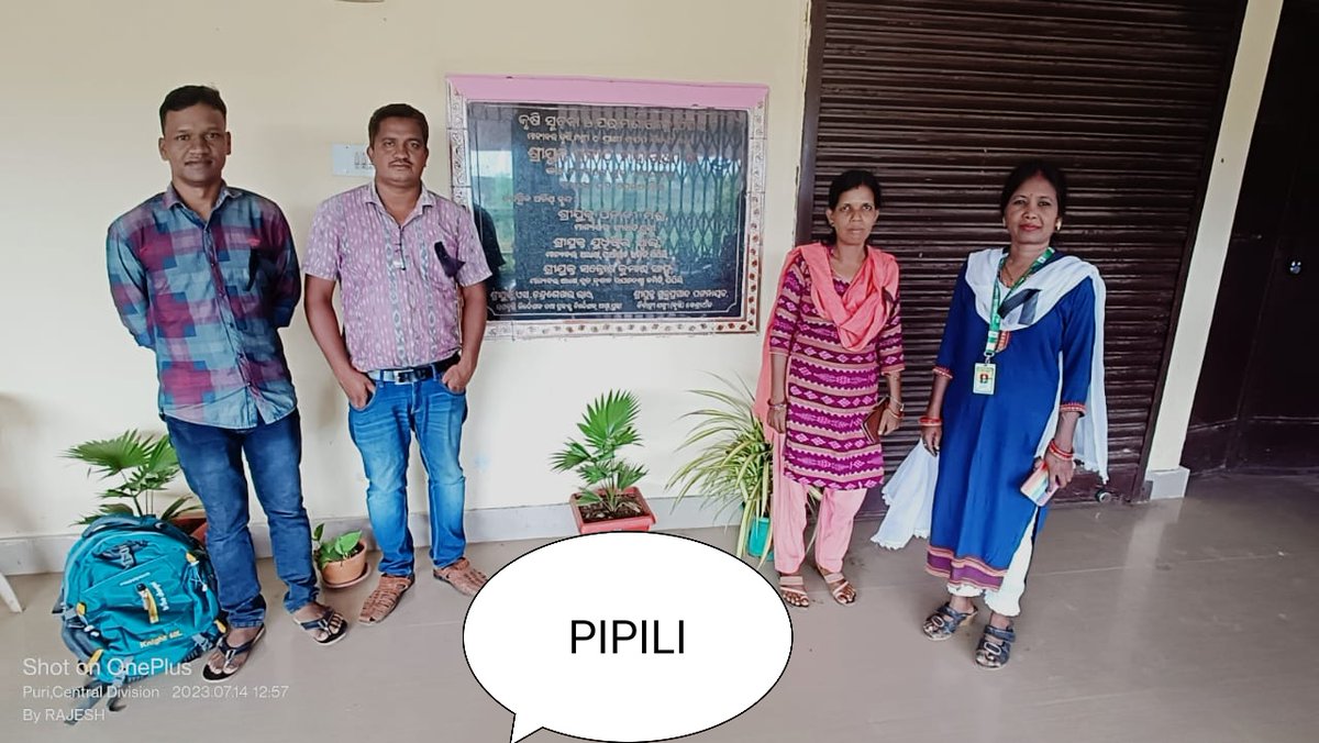 Purivaw's tweet photo. ପୁରୀ ଜିଲ୍ଲାର ସମସ୍ତ ବ୍ଲକରେ ୬ ଦଫା ଦାବି ନେଇ ଗ୍ରାମ୍ୟକୃଷି କର୍ମଚାରୀ ସଂଘର କଳାବ୍ୟାଚ ପିନ୍ଧି ଶାନ୍ତିପୂର୍ଣ୍ଣ ଆନ୍ଦୋଳନ । @arvindpadhee @CMO_Odisha @rajaaswain @Vkpandianfancl1 @MoSarkar5T 
#ଓଡ଼ିଶାଗ୍ରାମ୍ୟକୃଷିକର୍ମଚାରୀ https://t.co/MuCVwIq94Z