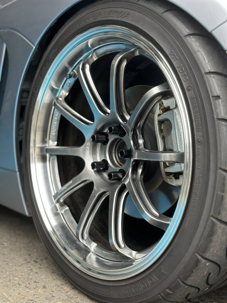 yas_zd8_33s's tweet photo. new:☑ 
つよつよホイール!!

ADVAN Racing 
RS-DF PROGRESSIVE 9.5J +45 
CONCAVE-4

とりあえず様子見の255だけど…優勝🏆
対戦ありがとうございました。
#ADVANRacing #RSDF #zd8 #クーペ https://t.co/ZQpg6ZFGNt