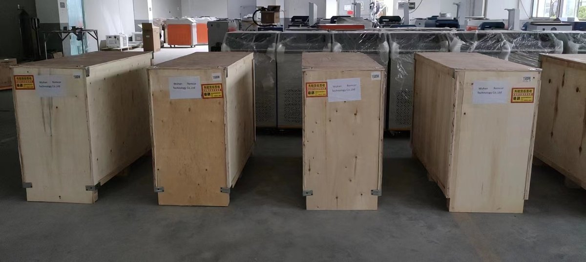 Handheld laser welding machine, now prices are very attractive, quality is super, interested, message me with thanks 
You will get satisfied answers
remcortechnology.com 
#remcortechnology #laserweldingmachine #lasercleaningmachine