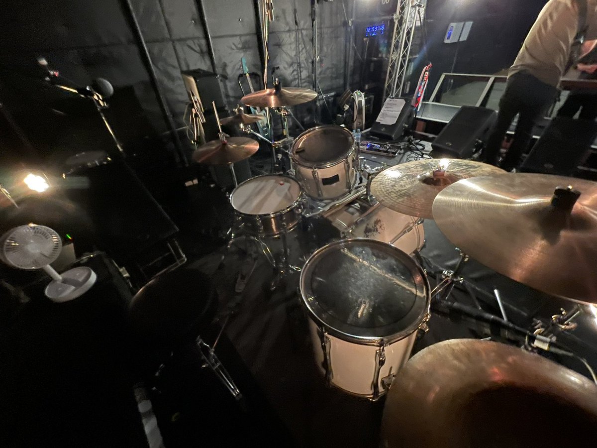 peckchanotk's tweet photo. 今日はドラマー。 https://t.co/6OmtoNyBXg