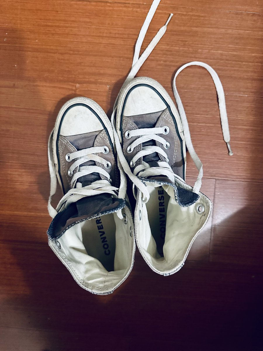 bcdein_converse's tweet photo. 天天穿，穿到褪色高中生的小匡威 https://t.co/GnhjBof9jV