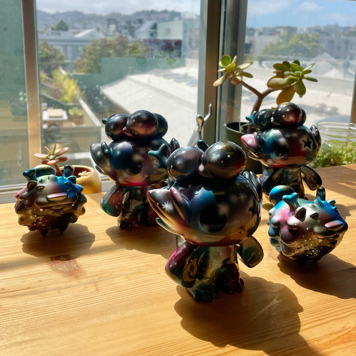 MartinHsu's tweet photo. Arrival of The Planeteers! #SDCC exclusive custom painted #DragonBoySuper 2-pc Boy &amp; Pup sets by master @maxtoyco with radiant paint and hyper glossy finish 🌠 Pick-up or shipping! https://t.co/18ViL2o0pS