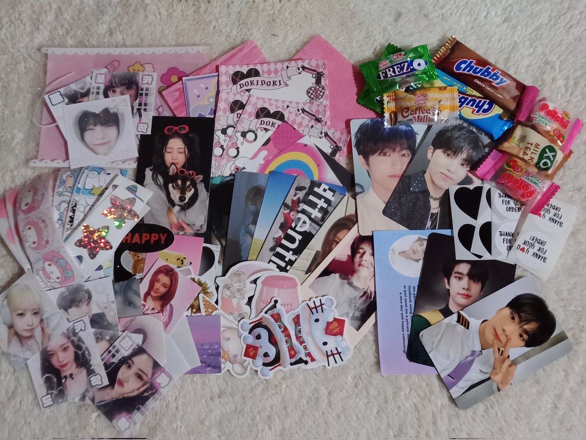 frlhoonki_'s tweet photo. Today's mail!!
#riksbudols_ #riksmail_ https://t.co/trU4twgHaR