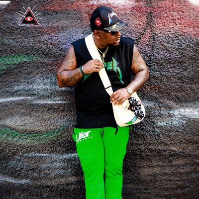 J.Roots tweet media