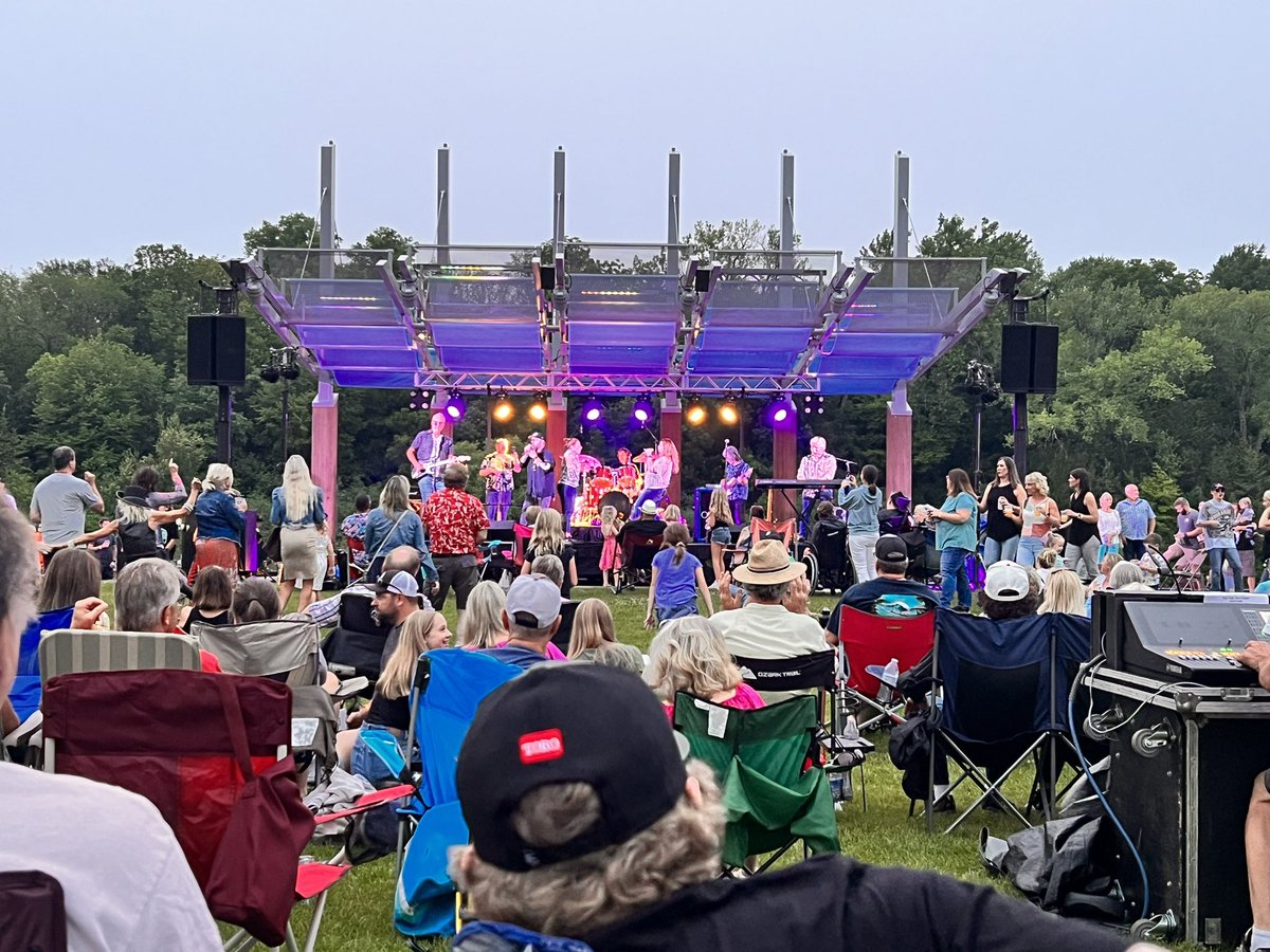Super fun to see the real life energy that <a href="/Chris_Hawkey/">Chris Hawkey</a>  and <a href="/MarneyGellner/">Marney Gellner</a> bring! <a href="/CityofChaskaMN/">City of Chaska</a> threw a great party.