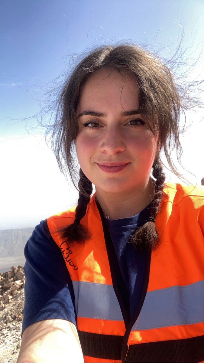 involcan's tweet photo. 🇬🇧 Lottie Atton (Cardif Univ.) and 🇩🇪 Christian Isfort (Univ. #Bonn), both enrolled in the #2023INVOLCANSummerScienceTrainingProgram, performing geochemical monitoring activities (Teide fumarole gas sampling) for the volcanic surveillance of #Tenerife with #INVOLCAN staff https://t.co/XV9s37w8j0