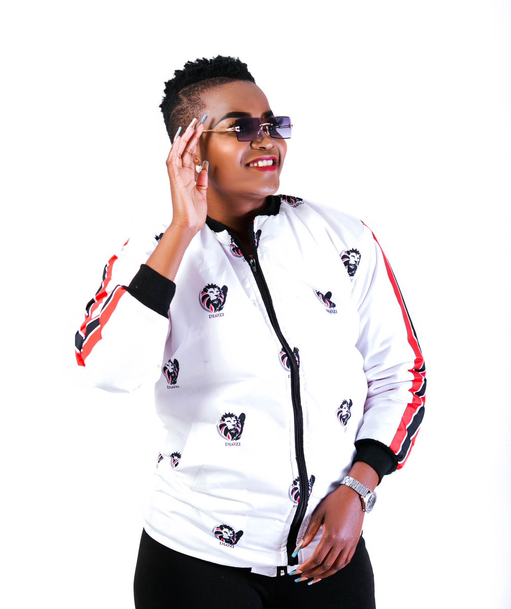 ShopDlozi's tweet photo. R750 https://t.co/tepJrMn64z https://t.co/SSufOb9WEo