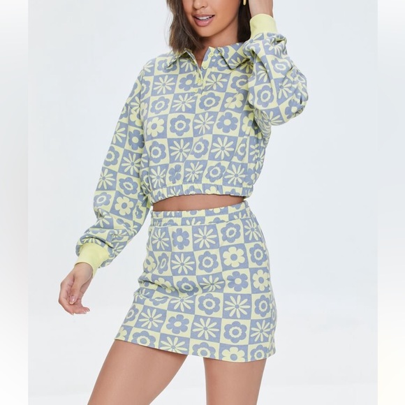 yolis2099's tweet photo. So good I had to share! Check out all the items I'm loving on @Poshmarkapp from @Brittsposhpage #poshmark #fashion #style #shopmycloset #forever21 #wethefree: https://t.co/ie6goJFVgF https://t.co/pW094ExYx6