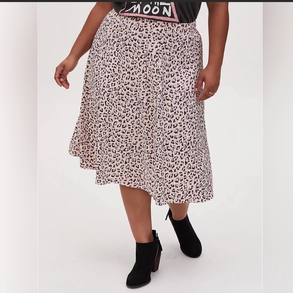 So good I had to share! Check out all the items I'm loving on <a href="/Poshmarkapp/">Poshmark</a> #poshmark #fashion #style #shopmycloset #fpmovementbyfreepeople #stevemadden #torrid: posh.mk/eRBObErErBb
