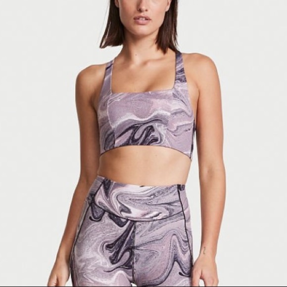 KRose55546's tweet photo. So good I had to share! Check out all the items I'm loving on @Poshmarkapp from @NuancedLiving #poshmark #fashion #style #shopmycloset #victoriassecret #aerie #mother: https://t.co/K7VUYYXF8I https://t.co/cdD9BccidJ