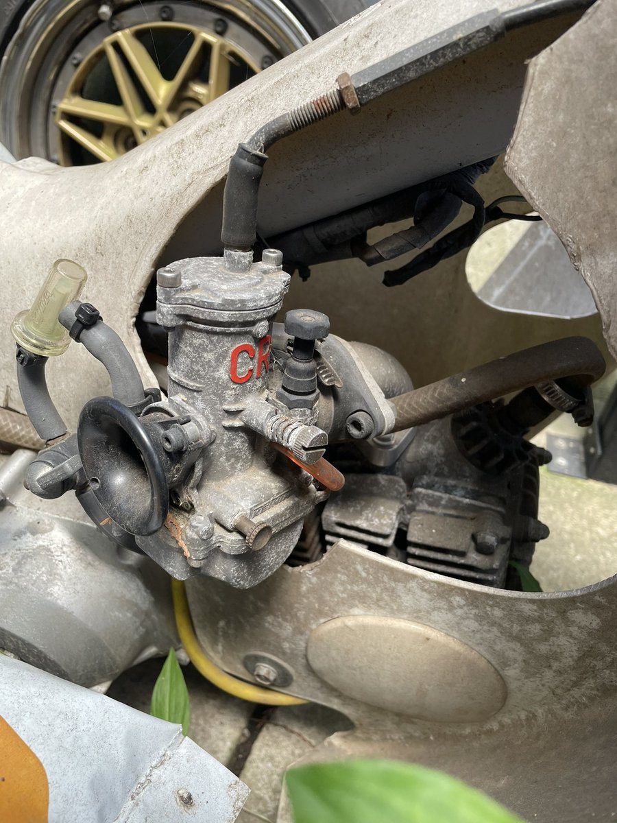 4年ぶりにカブ復活させる
ナップスで部品買ってカフェで休憩
帰ったら作業再開するかの👨🏼‍🦱