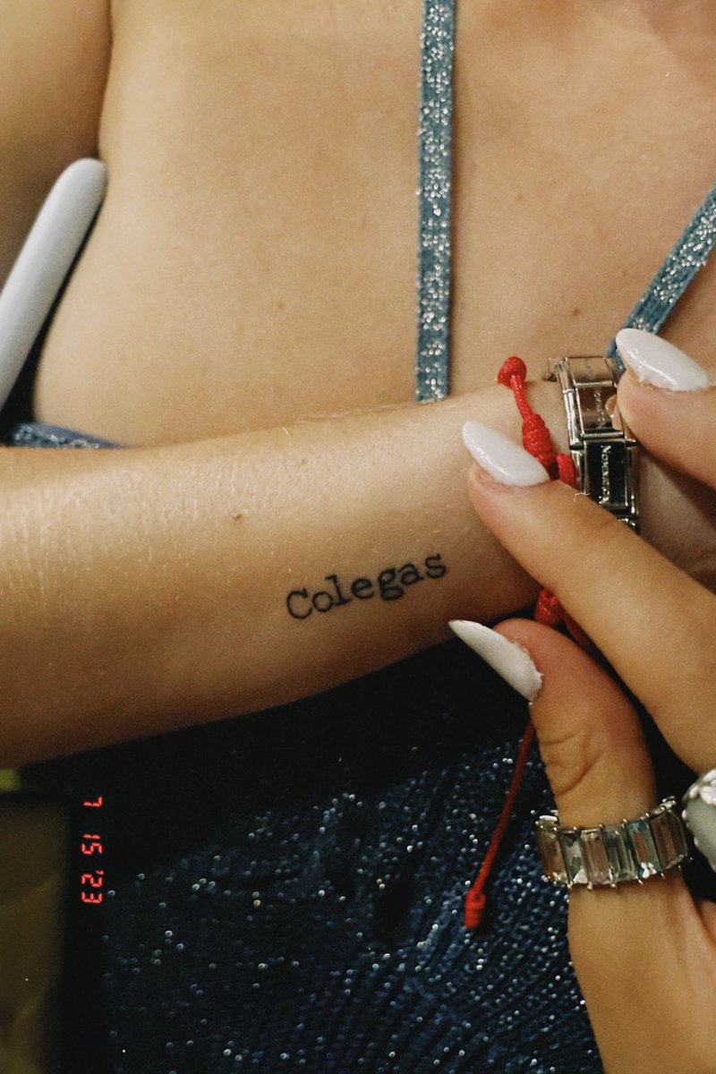 Se ha tatuado el nombre de nuestra canción por mis 18.
Gracias una vez más, siempre es siempre💓