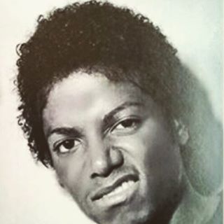 Let's GO! Some new grimy, angry, screw face shit from yours truly.

on.soundcloud.com/H2LfP