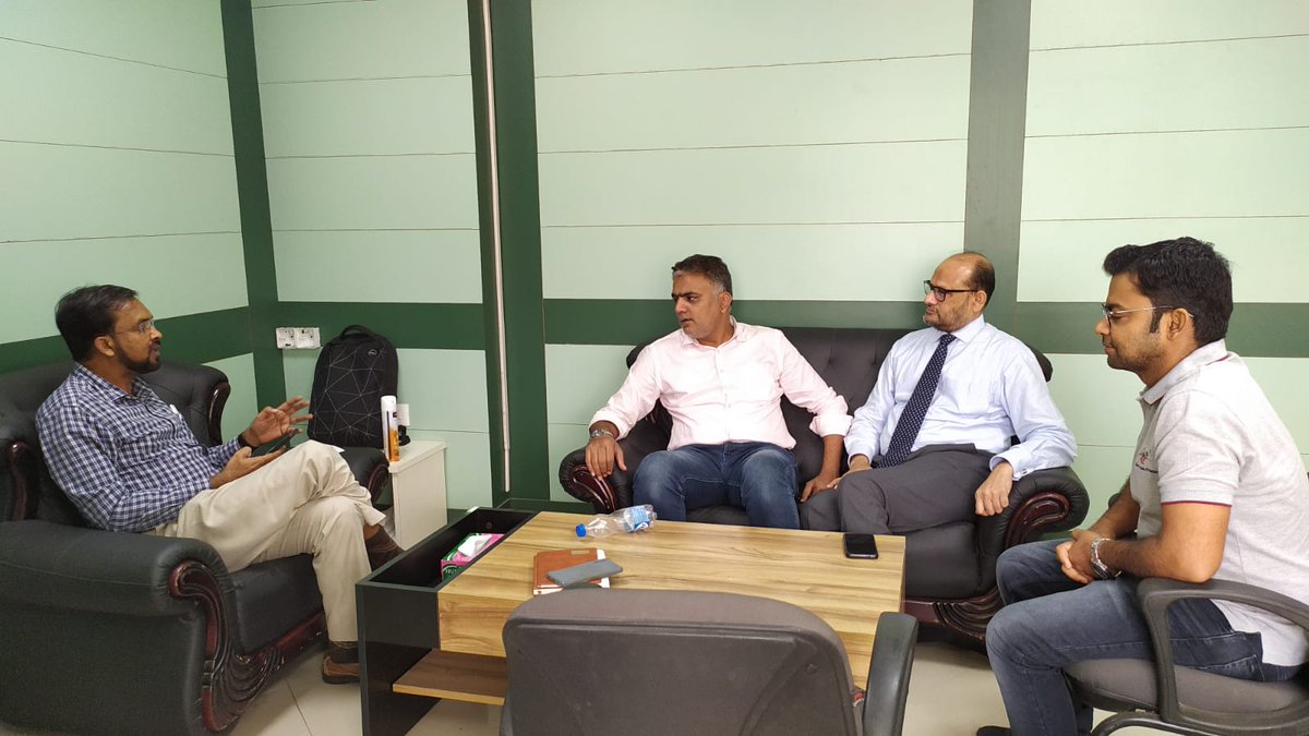Had meetings with Abdul Aziz Bhai (Senior Social Leader), Janab Imran Hasan Sahab (Chairman, Minority Commission, WB), Janab Shakeel Ahmed Sahab (IAS, Special Secretary, Govt of WB), Janab PB Saleem Sahab (IAS), Sharik Sultan Ahmed and Mrs. Sajida Sultan Ahmed (MP) and many other