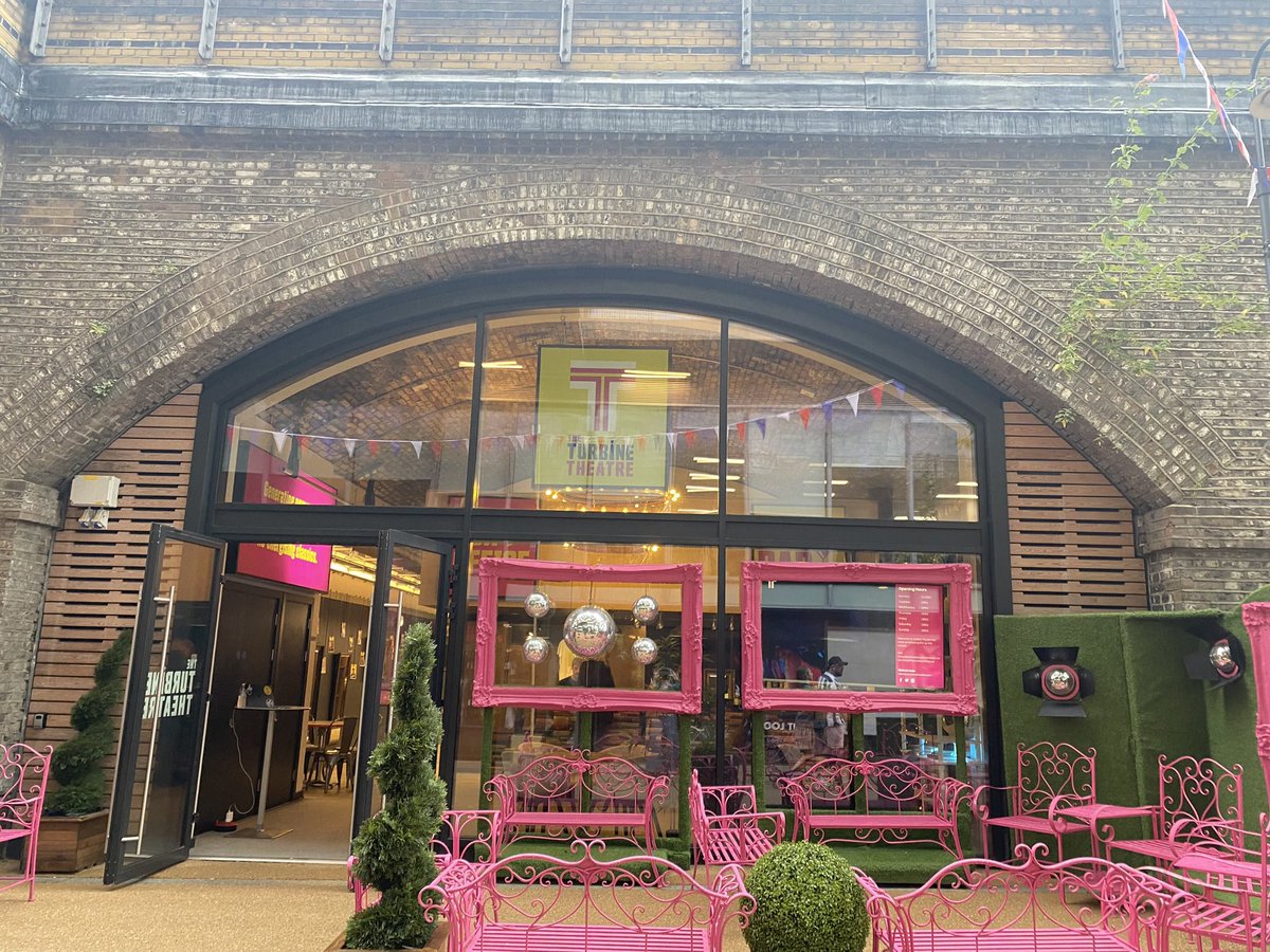 <a href="/luca_wade1/">Luca Wade</a> joined me at <a href="/HallsTheMusical/">Halls The Musical</a> last night at <a href="/TurbineTheatre/">The Turbine Theatre</a> 
A fantastic show! Laugh out loud one minute and tender moments the next. Superb cast , stunning vocals and in a lovely environment. Running until 30th July. Don’t miss it!
#15b  <a href="/StroudGeorge/">George Stroud</a> <a href="/_jenharrison_/">Jen Harrison</a>