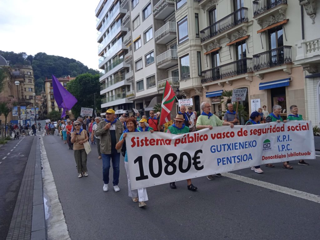 gaurgeroa tweet media