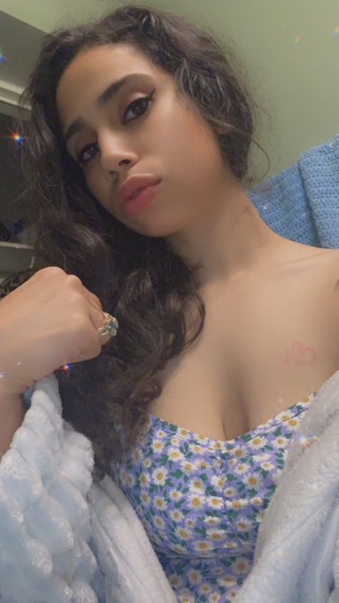 POV of a sub bowing down to me 😝 #findom #femdom #paypiggieswanted #cashcow https://t.co/3mgIQ7JTFx<a href="/tag/findom"class="tags">#findom</a><a href="/tag/femdom"class="tags">#femdom</a><a href="/tag/cashcow"class="tags"><span>#cashcow</span></a><a href="/tag/paypiggieswanted"class="tags"><span>#paypiggieswanted</span></a>