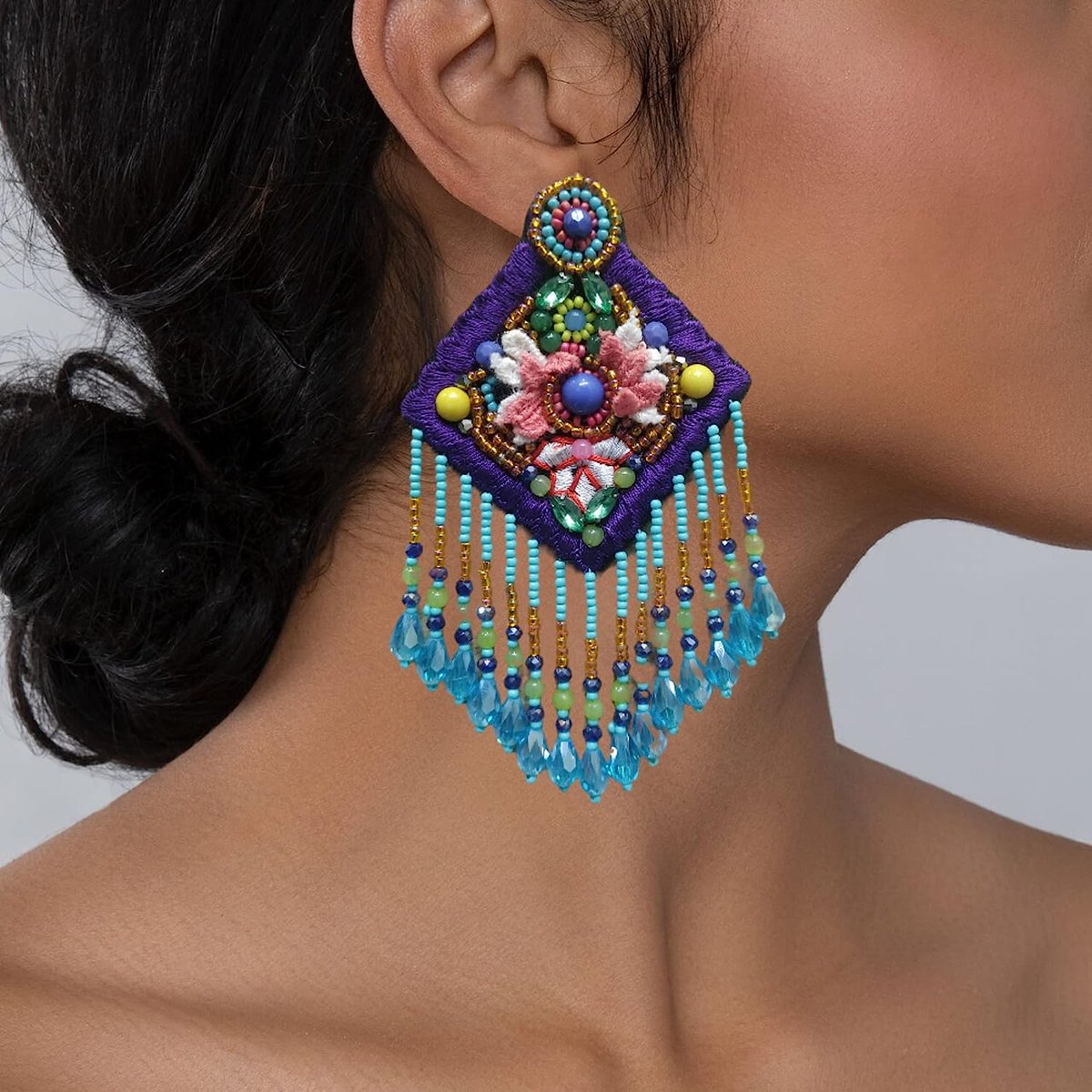 ArefaArt's tweet photo. Handmade Embroidery Earrings https://t.co/Z8gs6IG3xa via @Etsy https://t.co/7pzjJZjXLX