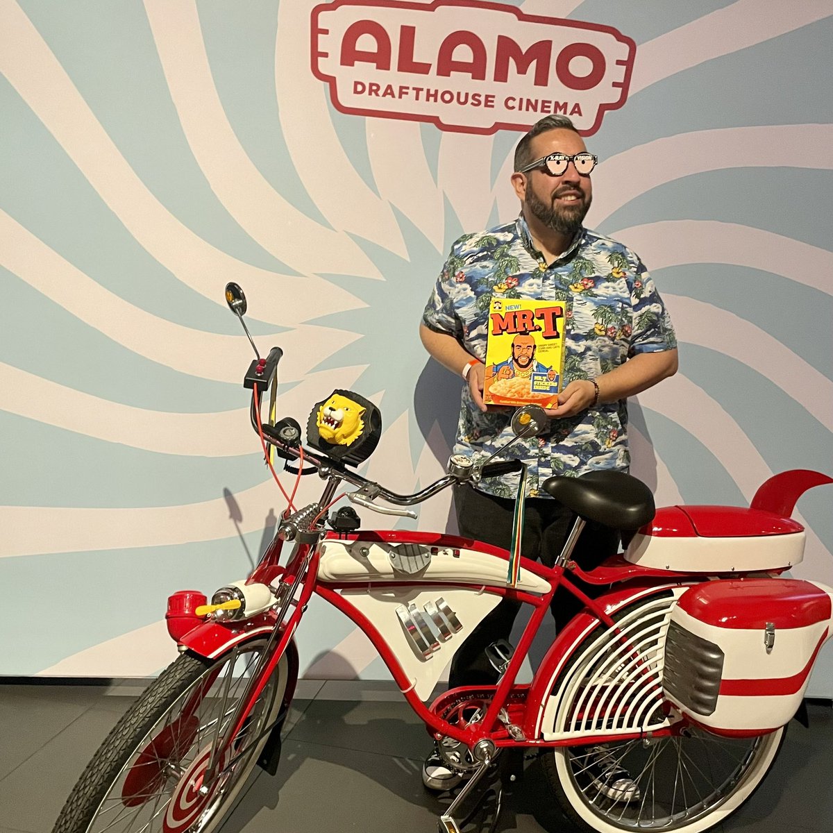 reverendalexg's tweet image. .@peeweeherman’s Big Adventure at @DrafthouseLA.

#BestMovieEver, don’t @ me.

#PWBA