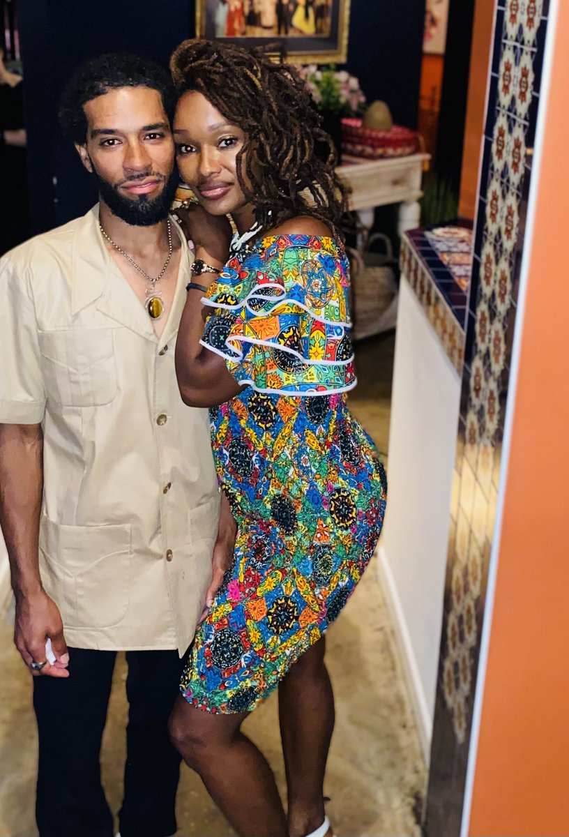 Stay outta grown folks business. That’s what the elders taught me. So enjoy this rare moment with the Mytons 🤍