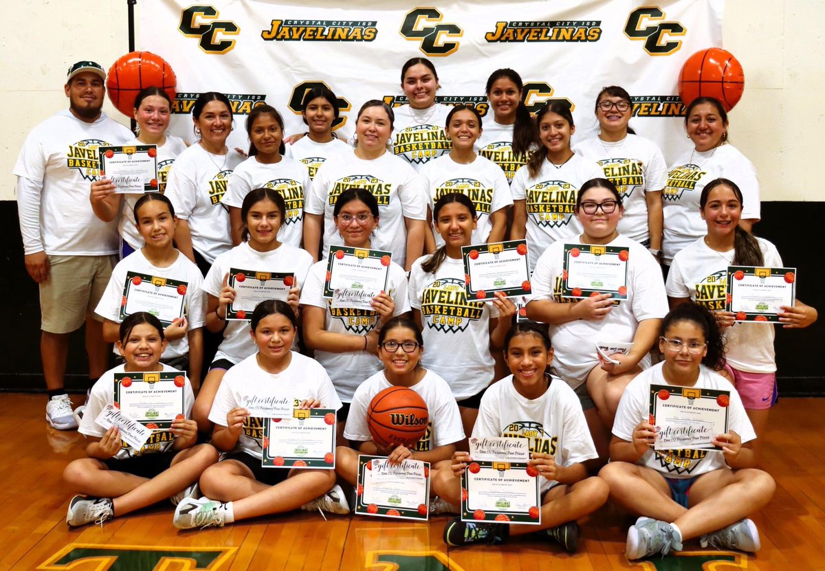 CCLadyJavBkb's tweet photo. We had an amazing turnout in our youth basketball camp! 🏀 💚💛
We want to thank everyone that helped out, we couldn’t have done it all without you all!! https://t.co/yat98Stn4j