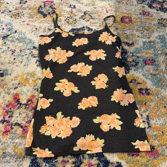 lisanemo98's tweet photo. So good I had to share! Check out all the items I'm loving on @Poshmarkapp #poshmark #fashion #style #shopmycloset #dansko #kirra #prada: https://t.co/aRvaUoxsUG https://t.co/zGZkAnYHGe