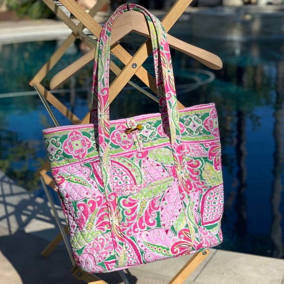So good I had to share! Check out all the items I'm loving on <a href="/Poshmarkapp/">Poshmark</a> #poshmark #fashion #style #shopmycloset #juicycouture #freepeople #verabradley: posh.mk/b72l41HIrBb