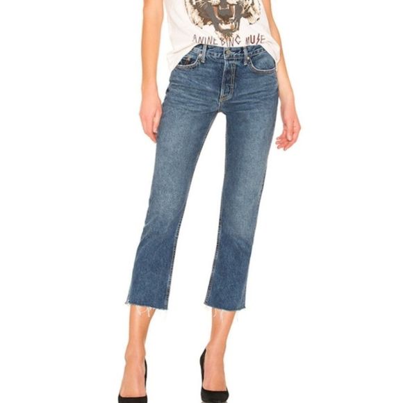 JamieEGab's tweet photo. So good I had to share! Check out all the items I'm loving on @Poshmarkapp #poshmark #fashion #style #shopmycloset #howardwolf #chicos #grlfrnd: https://t.co/9EZO2hUI91 https://t.co/cgs8bSJ77o