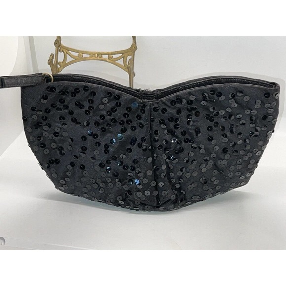 cygnet_studio's tweet photo. So good I had to share! Check out all the items I'm loving on @Poshmarkapp from @AmanDaLaLaaa #poshmark #fashion #style #shopmycloset #sharif #vintage #canyonmoon: https://t.co/8lS7yZ11VB https://t.co/NgwUGYDwi6