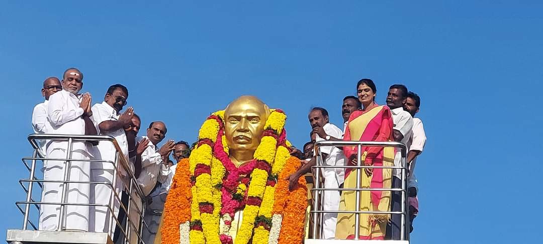 GayaCongress's tweet photo. Any kind of power should act responsibly with an emotional response. The lack of emotional power will not prevail. – Kamarajar
Paid tributes to our Former AICC President,Former CM of TamilNadu Leader Shri K Kamaraj ayya on his 121st  birthday anniversary in #Coimbatore https://t.co/yzczk503Xw