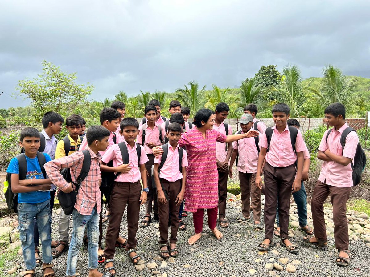 SanjeevKrishan_'s tweet photo. #PwCProud of our volunteers who travelled to Sonavale, Maharashtra to interact with 100+ students and conduct a session on important skills for their professional development. Hats off to the PwC India Foundation and our volunteers!
#CommittedToIndia #WorldYouthSkillsDay https://t.co/uliFq8G1pP