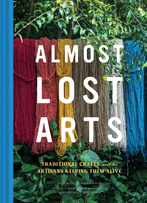 Here's one for the artists: Almost Lost Arts - Traditional Crafts and the Artisans Keeping Them Alive by Emily Freidenrich reviewed on the blog today: carpelibrum.net/2023/07/review… #ReadNonFicChal @bookdout #nonfiction #readingchallenge #librarieschangelives 🎨🎨🎨