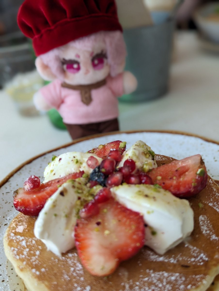 HiddenButt's tweet photo. Everyone asleep post Tataru's Grand Scandinavian Adventure pics https://t.co/WjUMykMSM0