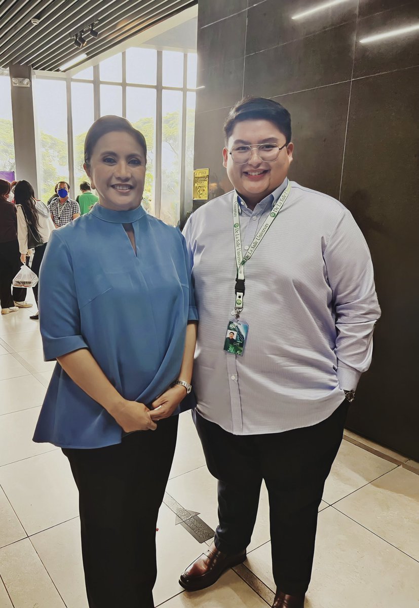 regireginalds's tweet photo. Salamat po, Atty @lenirobredo sa pagdalaw. 💚🏹 https://t.co/6dr9AXYLcv