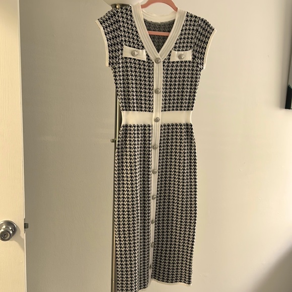 ShoeDiscount's tweet photo. So good I had to share! Check out all the items I'm loving on @Poshmarkapp #poshmark #fashion #style #shopmycloset #bananarepublic: https://t.co/dI4JmDIY62 https://t.co/pGHmGIbXTK