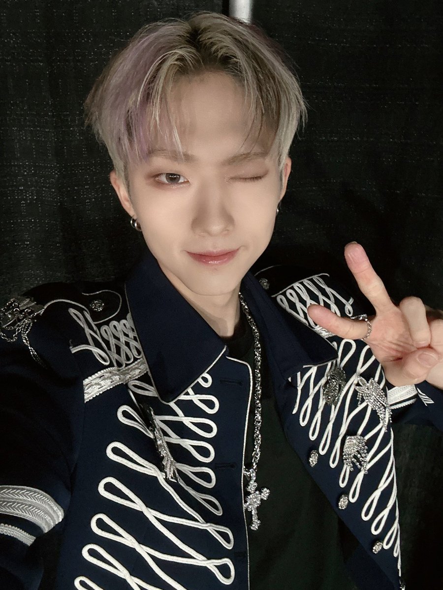 P1H_members's tweet photo. Thank you so much for welcoming us Puerto Rico!! It was soooo fun🙂 We’ll be back again!! Gracias!👊🤞

#P1Harmony #JIUNG https://t.co/4MDTIa28Os